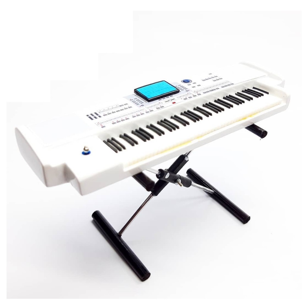 ドール用ミニチュアキーボード白色。ミニ楽器_1