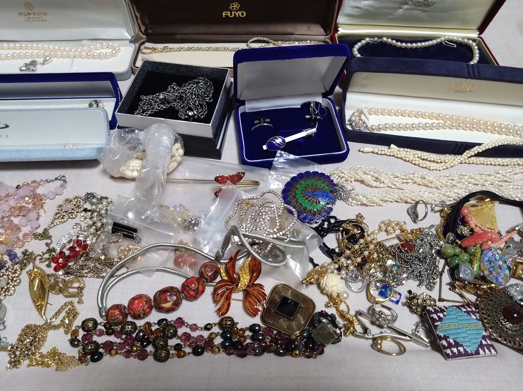 アクセサリーなど☆まとめて　イミテーション　ジャンク品扱い_3