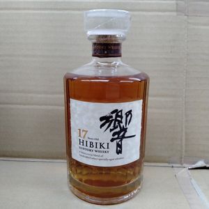 響 17年(箱無し)の平均価格は50,395円｜ウイスキーの価格相場・買取価格
