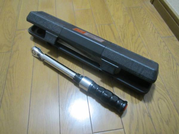 KTC製 9.5sq. プレセット型トルクレンチ　CMPB0503_2