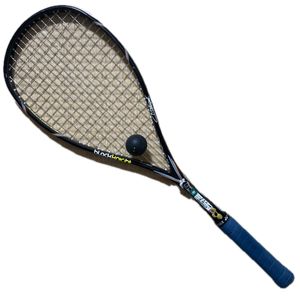 スカッシュ　・ラケット　blacknight　ブラックナイト　・ボール　ダンロップ