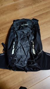 モンベル　フラットアイアンパック　ファストハイク　トレラン　軽量バックパック