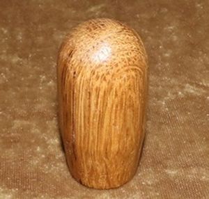 木製シフトノブ(材質：オーク）10ｘ1.25㎜（AC-28.3D59.3Ｌ）