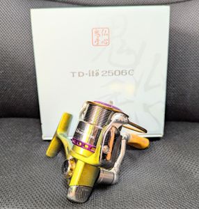 メガバス×ダイワ　コラボ　2506c スピニングリール　限定品