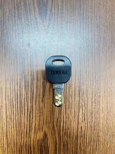 電動自転車用スペアキー　中古品　ヤマハ キー番号：D9111