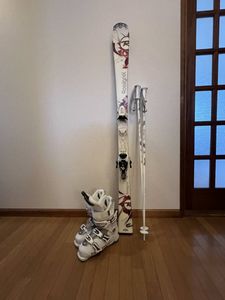 ★ロシニョール アトラクシオン149cm★サロモンQST Access 60W 22/23.5cm★ストック付★