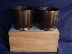 宣徳火鉢の値段と価格推移は？｜2件の売買データから宣徳火鉢の価値が