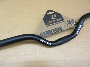 ■ZOOM/ズーム　アルミライザーバー　ハイライズ65ｍｍ　φ25.4/580ｍｍ・マットブラック