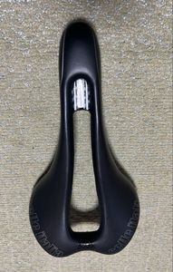 セライタリア　SELLE ITALIA SLR SUPER FLOW 中古