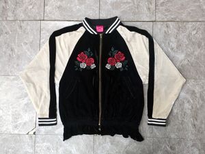 7. Y2K ベロア 薔薇刺繍 花 フラワー デカロゴ エンブロイダリー ボックスシルエット ベ