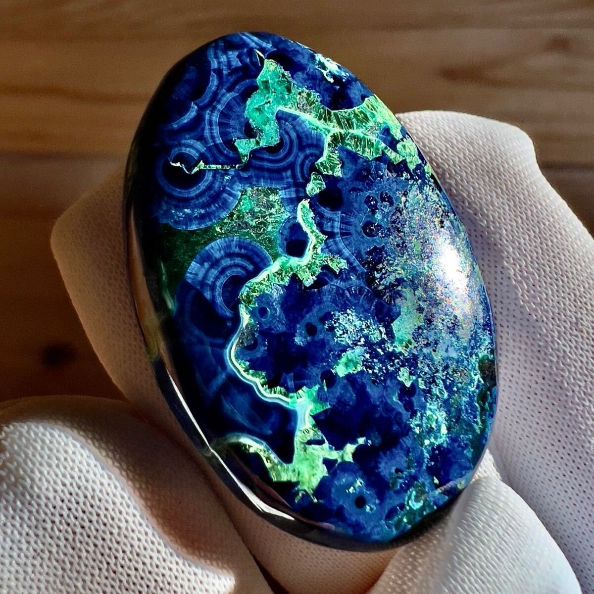 孔雀石の値段と価格推移は？｜122件の売買データから孔雀石の価値が