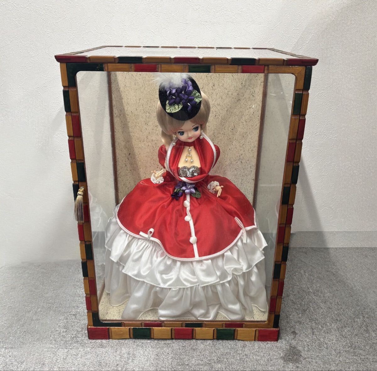 フランス人形 昭和レトロの値段と価格推移は？｜7件の売買データから