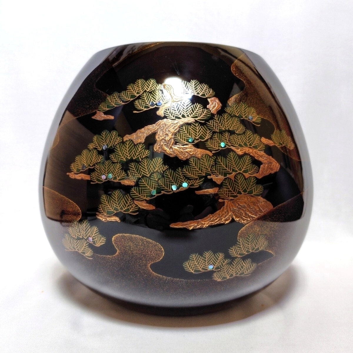 京焼 清水焼 丈夫窯 加藤丈尋 陶山水黒漆松竹梅蒔絵 飾り壷 花瓶 三木