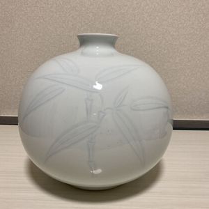 井上萬二 壺の値段と価格推移は？｜4件の売買データから井上萬二 壺の