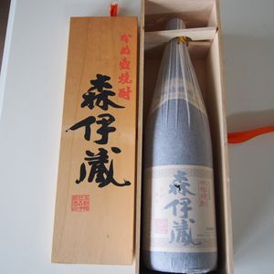 森伊蔵　桐箱入未開封 Amazon.co.jp: 森伊蔵 芋焼酎 25度 純正桐箱入り 1800ml 森伊蔵酒造