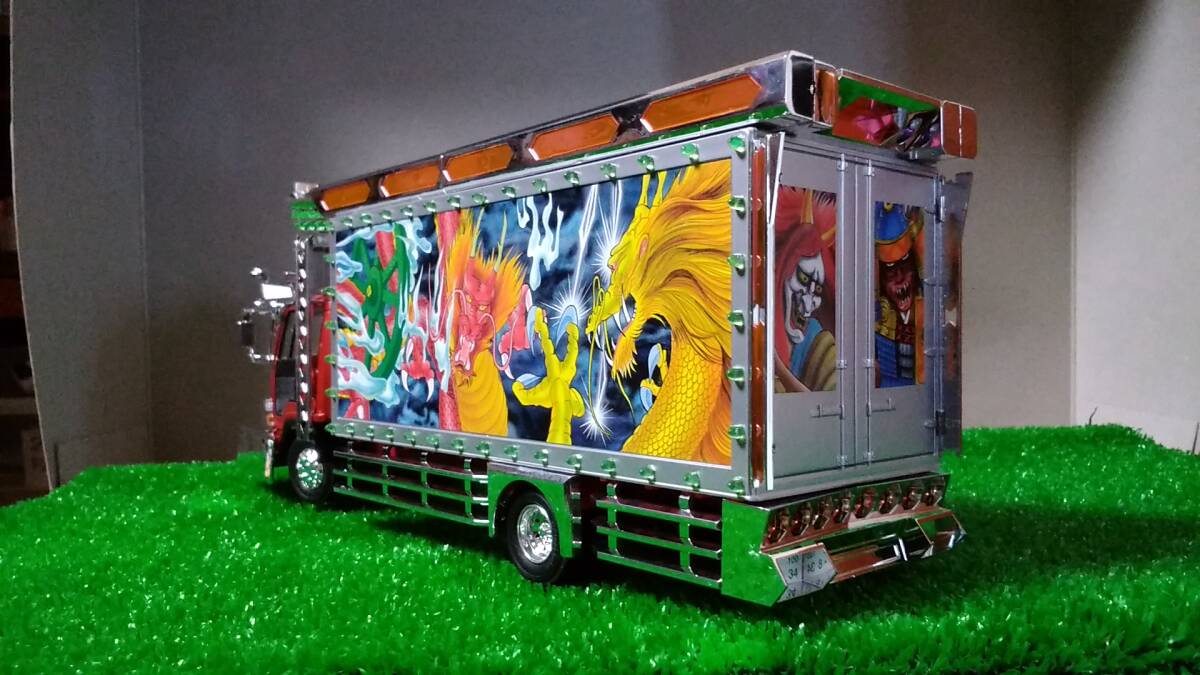 アオシマ中型デコトラ1/32 バスロケット 雷神！！ 完成品！！ 絶版レア