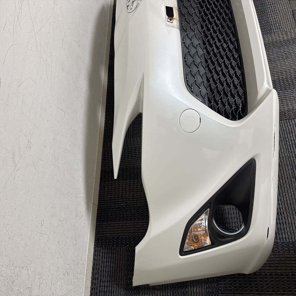 トヨタ ZN6 86 ハチロク 前期 純正 フロントバンパー フォグカバー