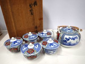 13代柿右衛門(染錦)山水地文番茶器セット一式　共箱 十三代柿右衛門の値段と価格推移は？｜6件の売買データから十三代柿右