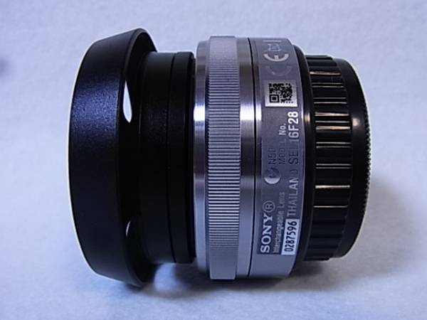 *新品同様.単焦点E16mmF2.8.【 SEL16F28 】ライカ風フード付き_1