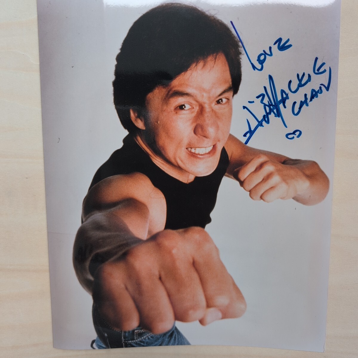 ジャッキー・チェン 手形 サイン色紙 1985年 C05 逸品 ジャッキー・チェン 直筆サイン入り生写真 本人直筆証明書