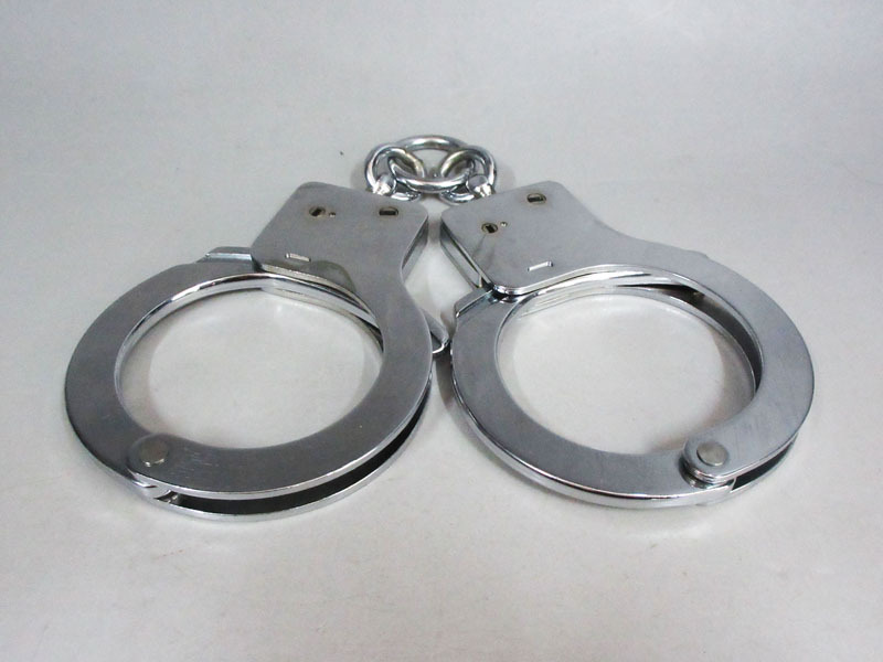 ☆B414 未使用品 希少 【警察手錠】 本物 当時物 法務省仕様 旭日章