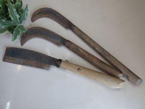 鉈鎌の値段と価格推移は？｜37件の売買データから鉈鎌の価値がわかる