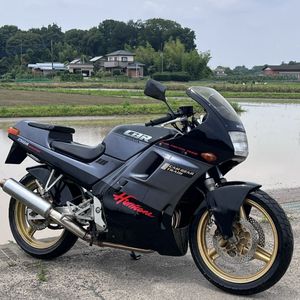 CBR250R MC17のYahoo!オークション(旧ヤフオク!)の相場・価格を見る