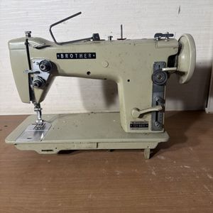 昭和レトロ ミシン BROTHERのYahoo!オークション(旧ヤフオク!)の相場
