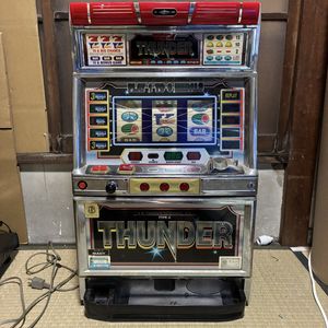 サンダーV 実機の値段と価格推移は？｜8件の売買データからサンダーV