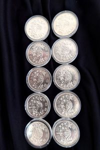 東京オリンピック記念 銀合金(セット)の中古価格は73,191円｜記念硬貨