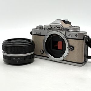 Nikon Zfc シルバー シャッター数2393回 美品 元箱付 動作品 シャッター回数2393】ニコン Nikon Z fc ボディ ミラーレス一眼