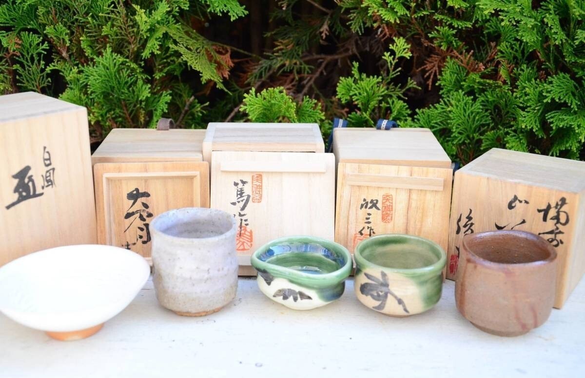 極上品アンティーク50年以上経過（父）岡本東陽　（息子）岡本欣三共同作品 天神窯 岡本欣三の値段と価格推移は？｜5件の売買データから天神窯