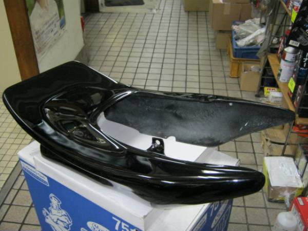 XJR400 4MH後期 RH02J テールカウル ツッパリテール 塗装済み(リア