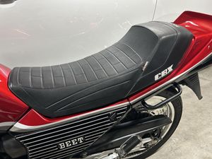 ジュリアーリシート当時物の値段と価格推移は？｜6件の売買データから