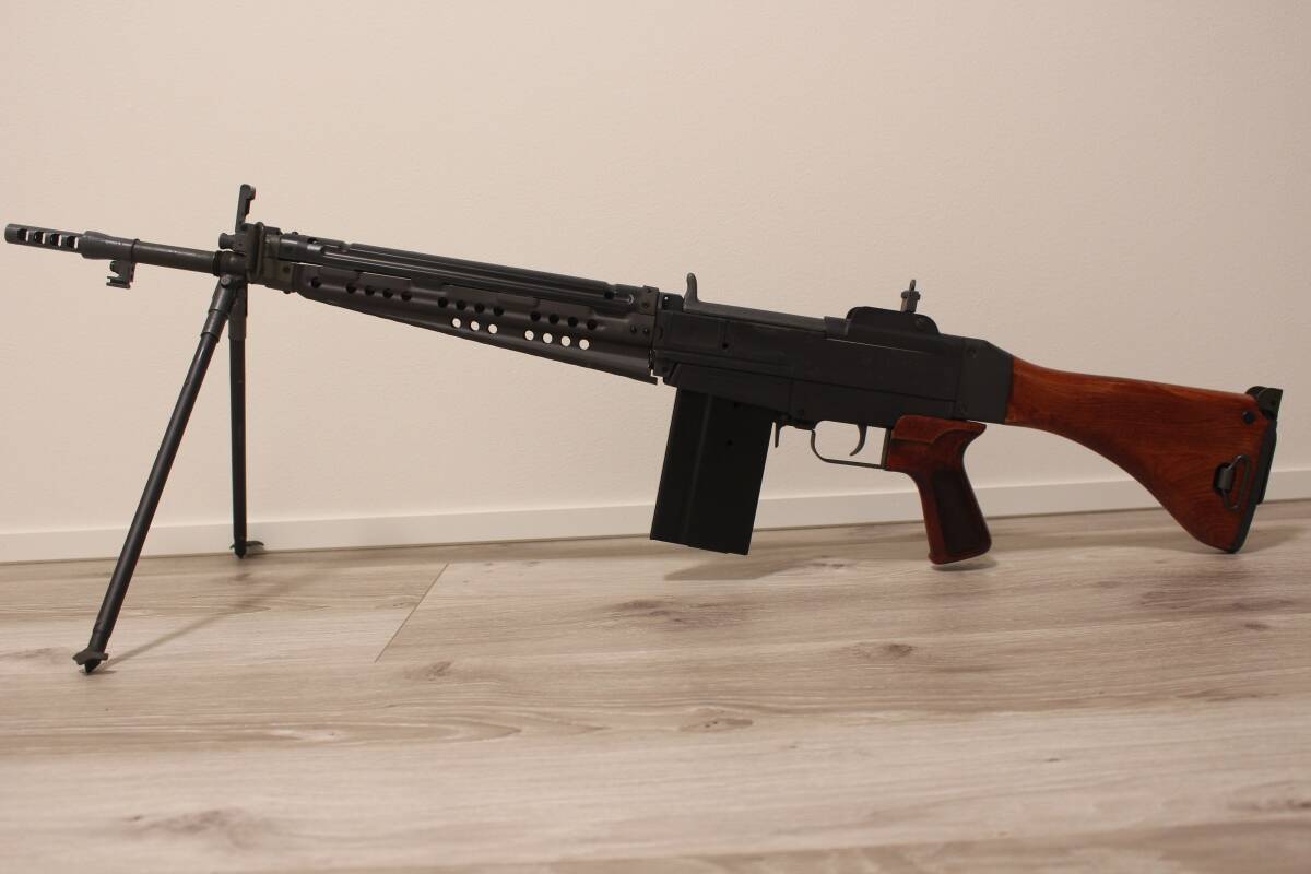 医*龍様 【美品】TOP64式小銃 多弾マガジン1ノーマルマガジン1 64式小銃の値段と価格推移は？｜62件の売買データから64式小銃の価値が