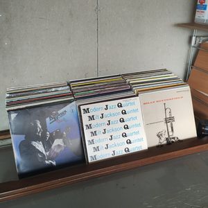 39位 【青森県発ゆうパック100サイズ3個口着払い】 積レコ ジャズ JAZZ ジャズ Jazz LP 229枚