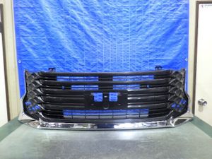 90ヴォクシー 純正 ロア　フロント　グリル　新品　 53102-V1020 53102-V1020の値段と価格推移は？｜7件の売買データから53102-V1020の