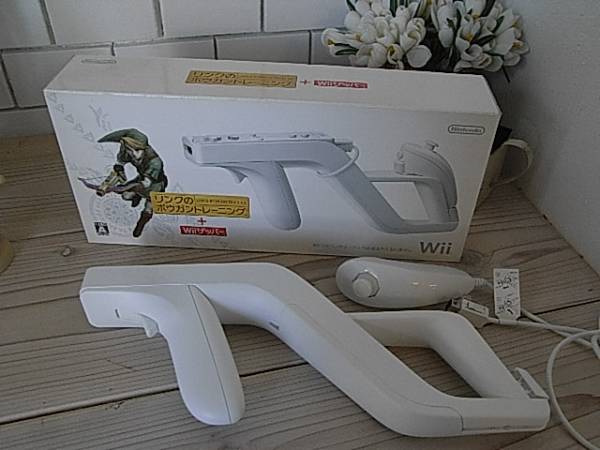 任天堂 Wiiザッパー＋ヌンチャク ソフトなし 中古品 箱付き_1