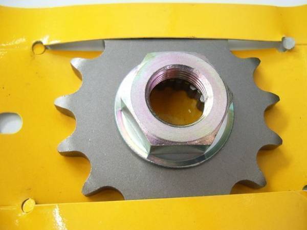 (２５０AS)GSX400Eザリゴキ新品エンジン側フロントスプロケット