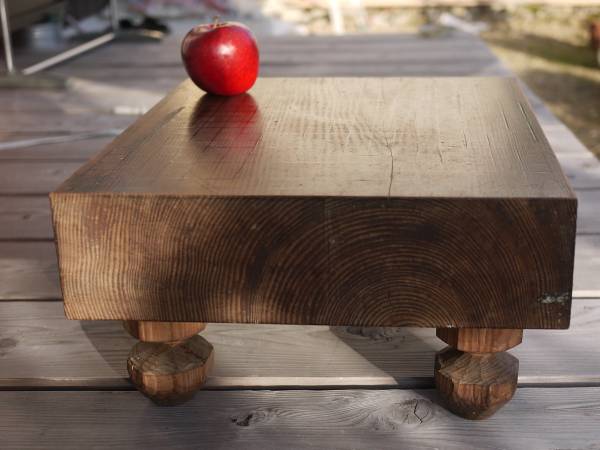 松の足付囲碁盤　板目木取木表盤　肥松　松脂　飾台