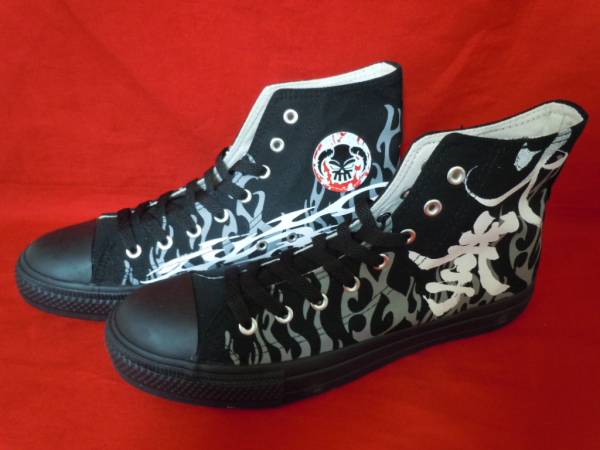 ワンピース 靴 スニーカー 火拳エース 27インチ One Piece 売買されたオークション情報 Yahooの商品情報をアーカイブ公開 オークファン Aucfan Com