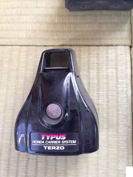 TERZOアコードワゴン CF6/CF7用　　鍵付(2本)