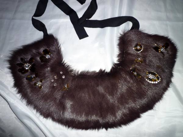 ビジュー付★ファーの付け襟★キッドラム★used　美品　茶系