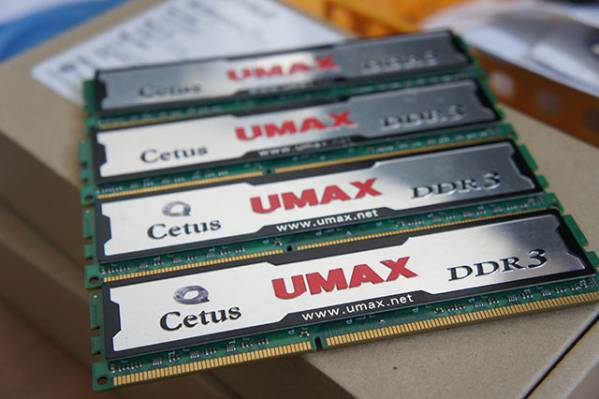 《中古》UMAX DDR3メモリ(DDR3-1333 2GB×4枚)合計８GB