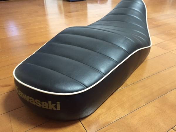 W650用純正アンコ抜きシート（中古）