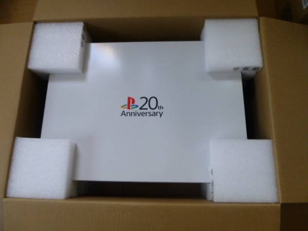 PlayStation4 20周年　新品PS4 ５年長期保証