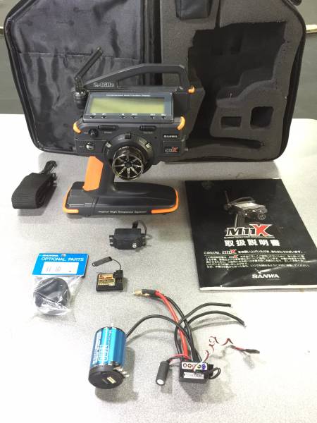 サンワM11X中古。バック、リポ、サーボ、451さらにオマケ付き