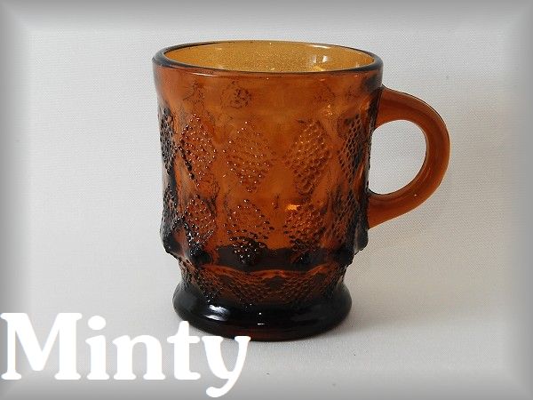 未使用★ファイヤーキング・ FireKing キンバリーマグ・アンバー