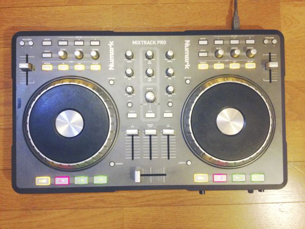 Numark MIXTRACK PRO PCDJ DJコントローラー