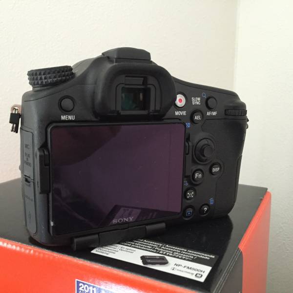 新品同様★α77 SLT-A77VQ ズームレンズキット★シャッター数809